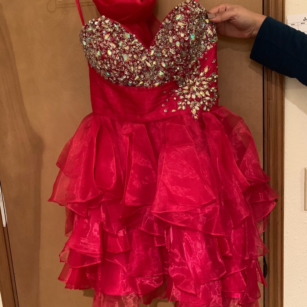Fuisha pink prom dress.